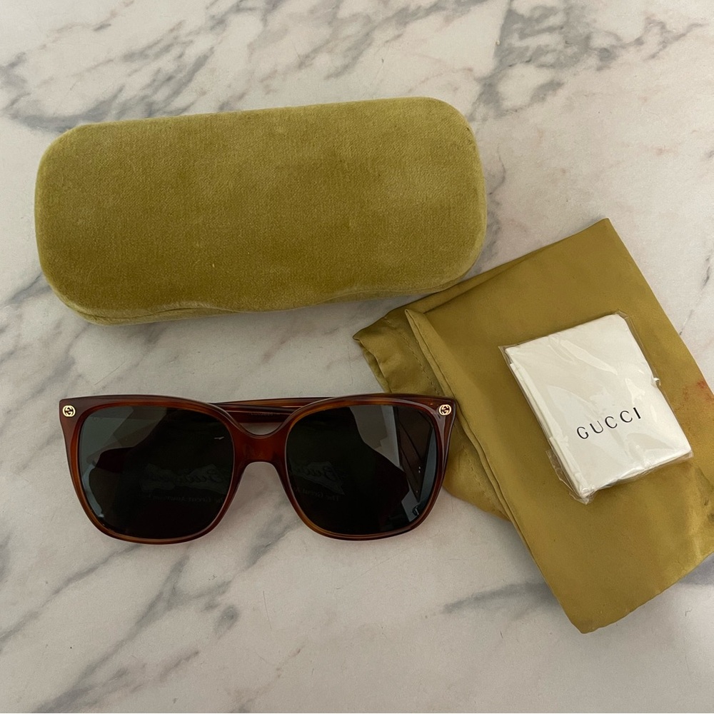 GUCCI SUNGLASSES